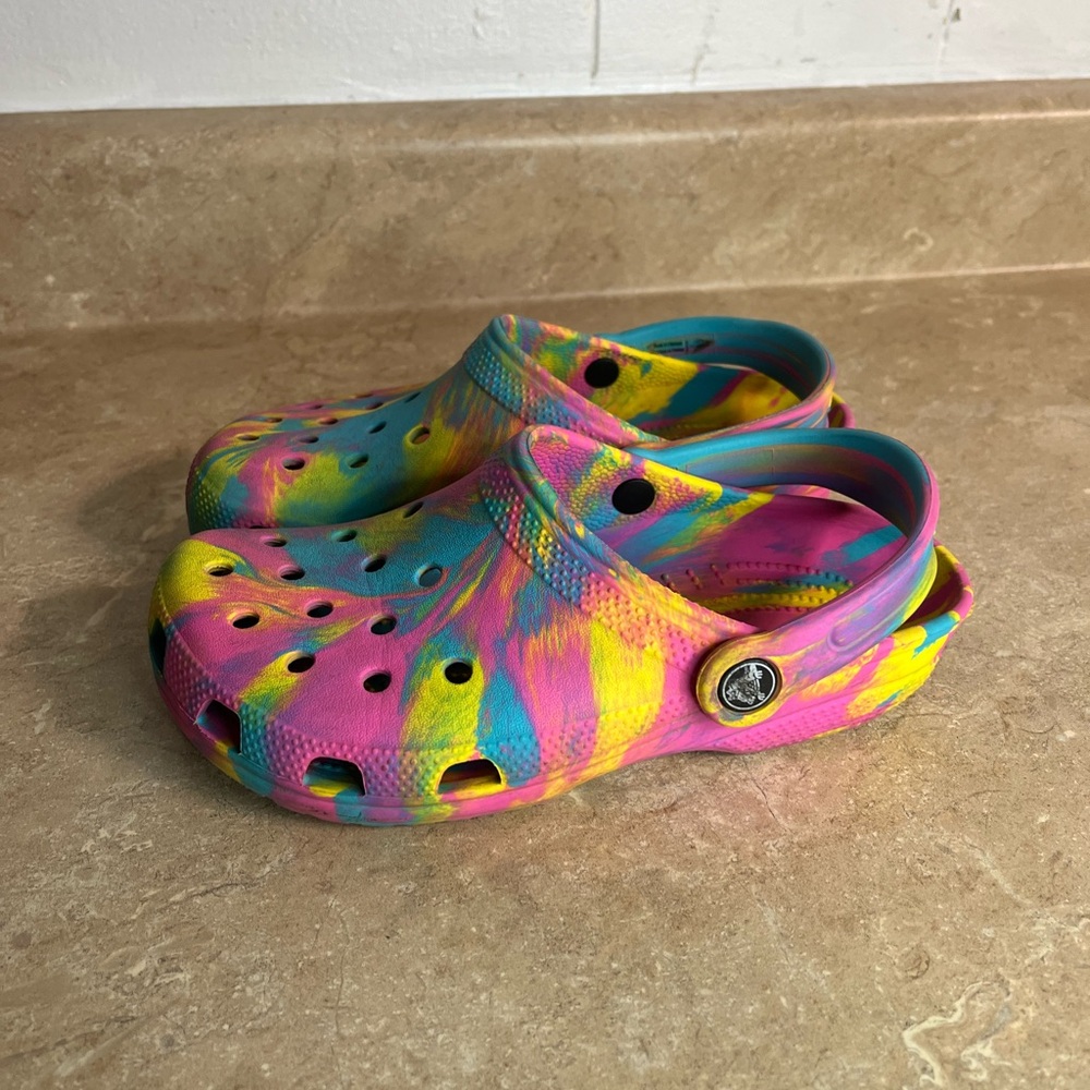 Crocs Tie-Dye Clog Sandals